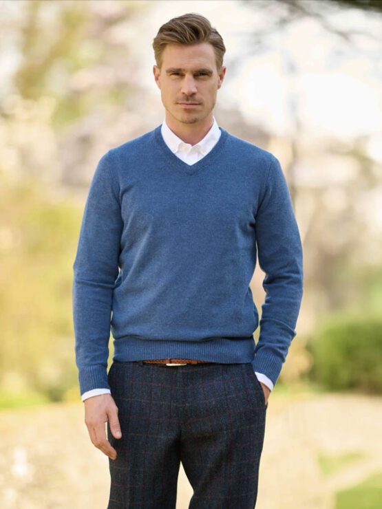 Pullover lambswool  Midnight met Harris Tweed details Blauw