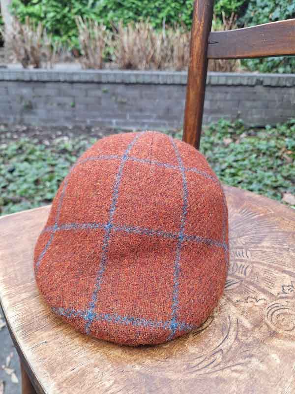 Harris_Tweed_Flat_Cap_Henry_In_Rust_Overcheck