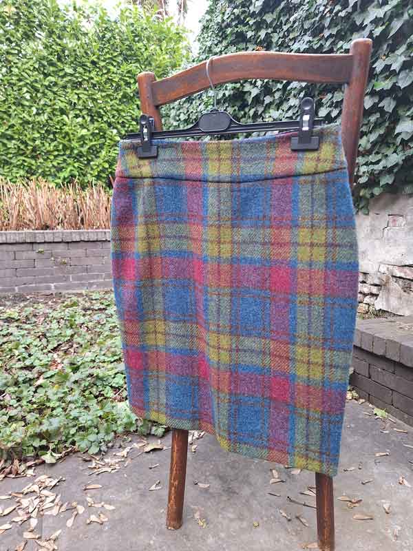 Harris_Tweed_Dames_Rok_In_Candy_Check