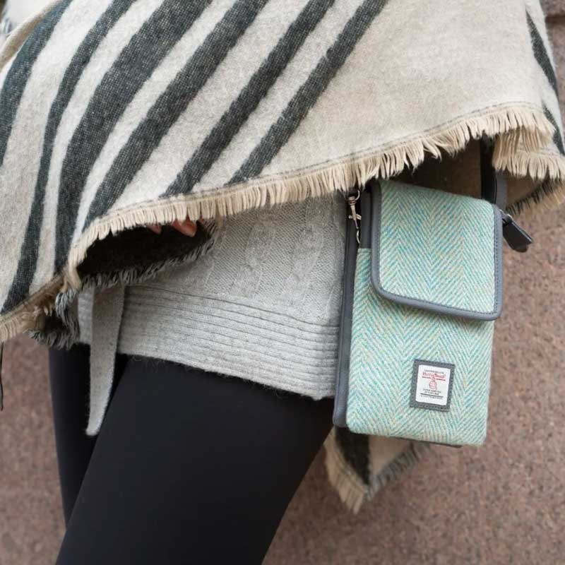 Harris Tweed Mini Crossbody Bag in Turquoise Herringbone - Afbeelding 6