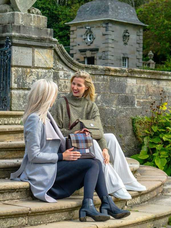Harris Tweed Highland Messenger Bag In Blue/Brown Check - Afbeelding 8