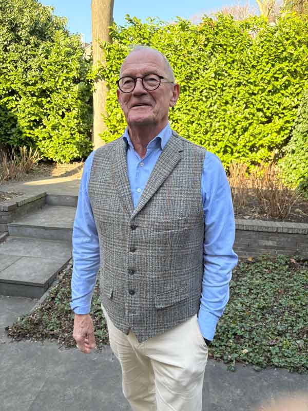Harris_Tweed_Vestje_Wales_Met_Revers_Greystone_Overcheck