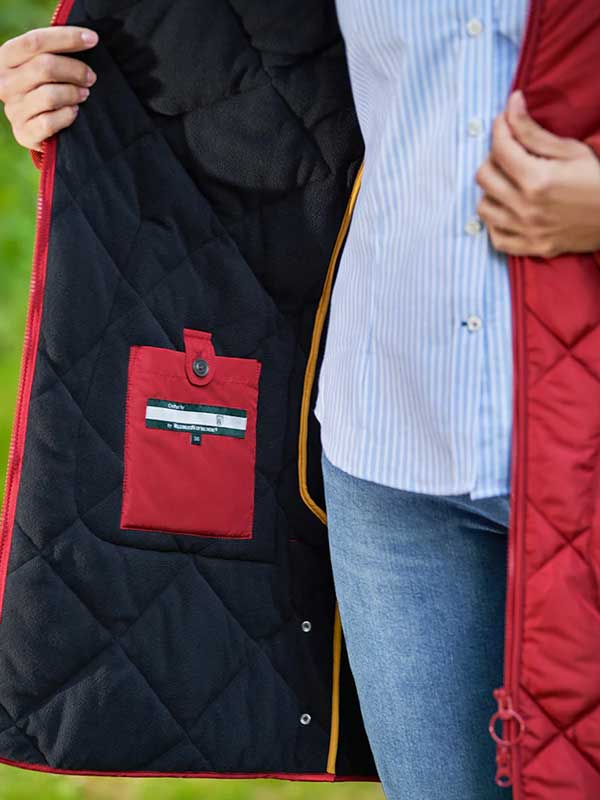 Dames Steppmantel 'Perth' Met Harris Tweed Details en Capuchon In Red Dahlia - Afbeelding 3